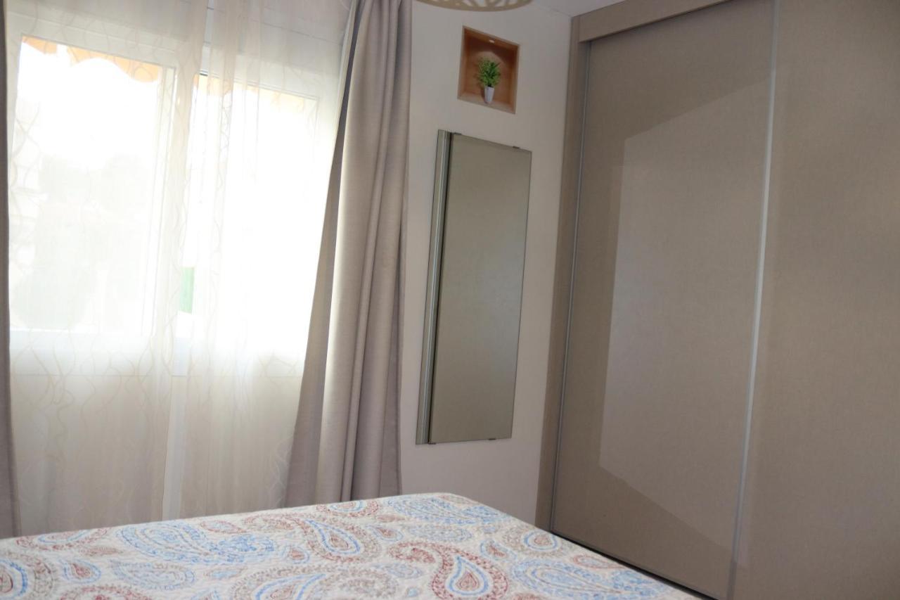 Apartamentos Carihuela Playa, Acogedor, Wifi Y Fibra Optica Torremolinos Ngoại thất bức ảnh