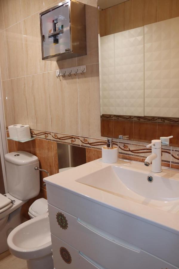 Apartamentos Carihuela Playa, Acogedor, Wifi Y Fibra Optica Torremolinos Ngoại thất bức ảnh